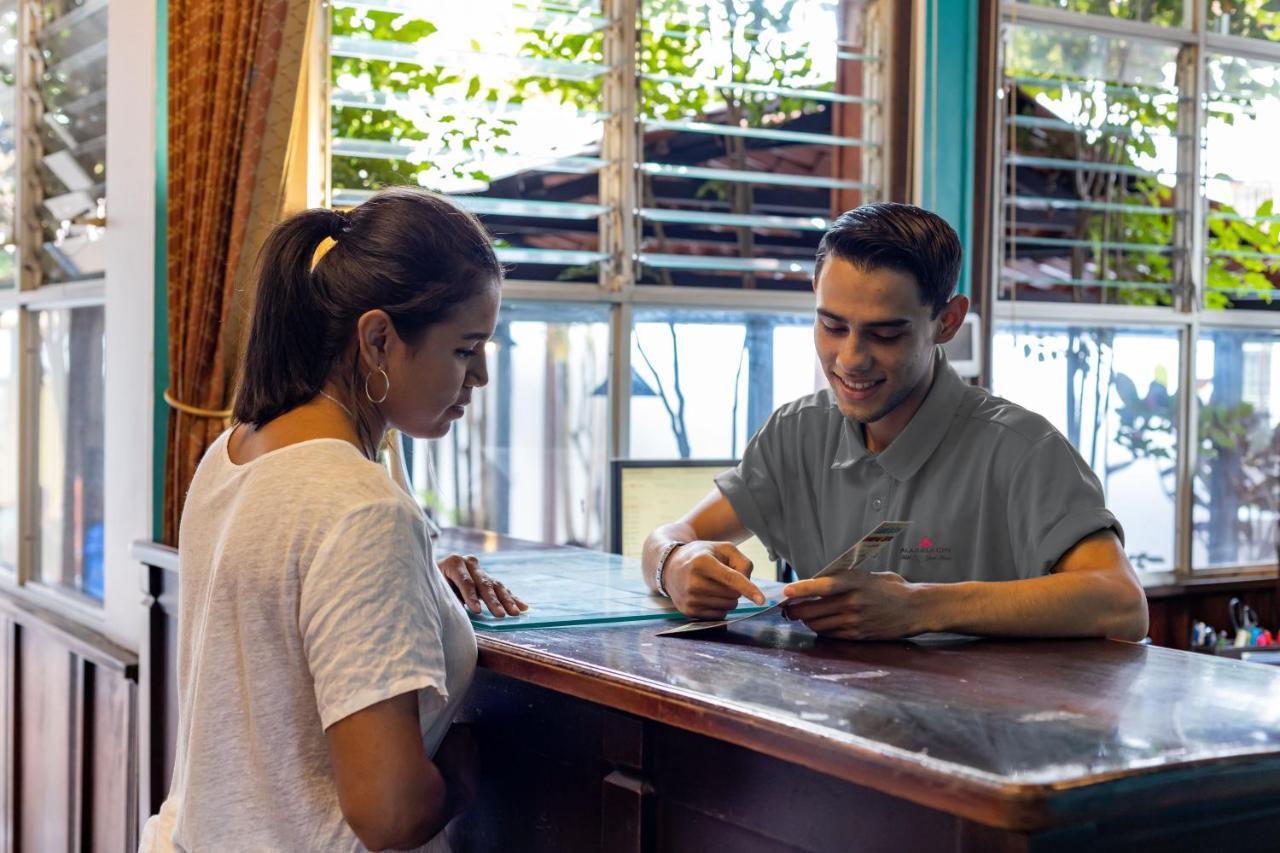 Alajuela City Hotel & Guest House Buitenkant foto