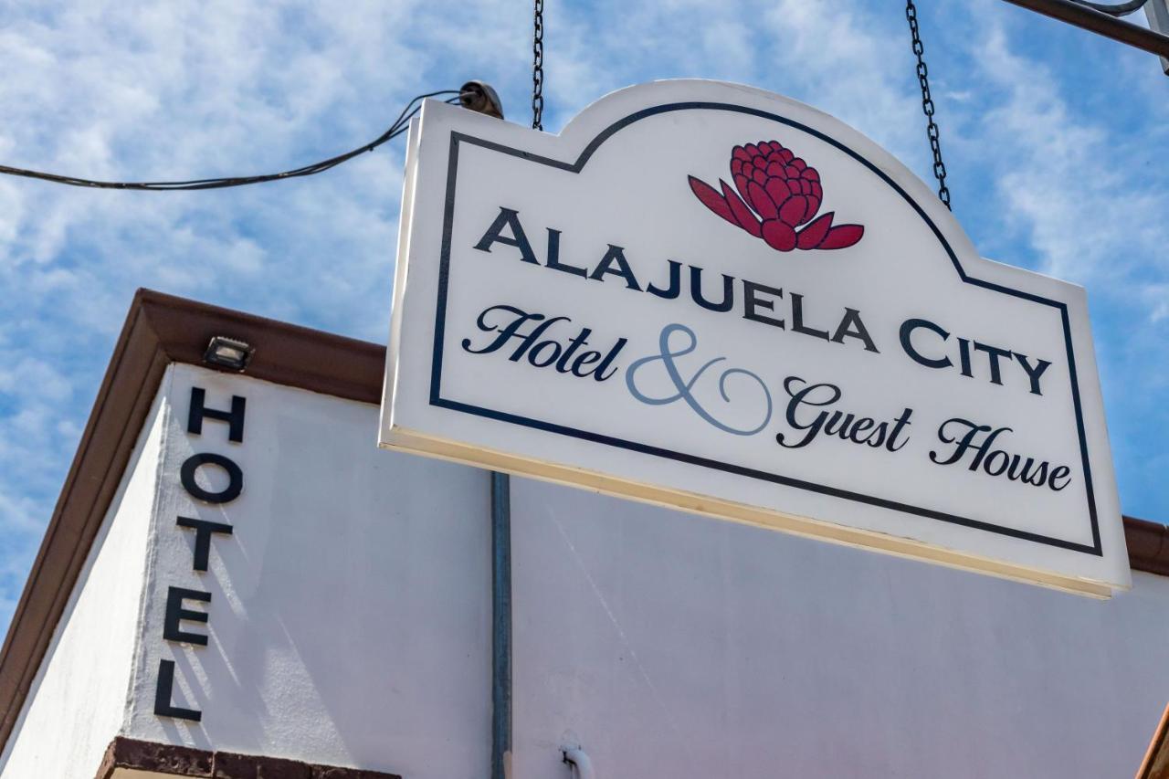 Alajuela City Hotel & Guest House Buitenkant foto