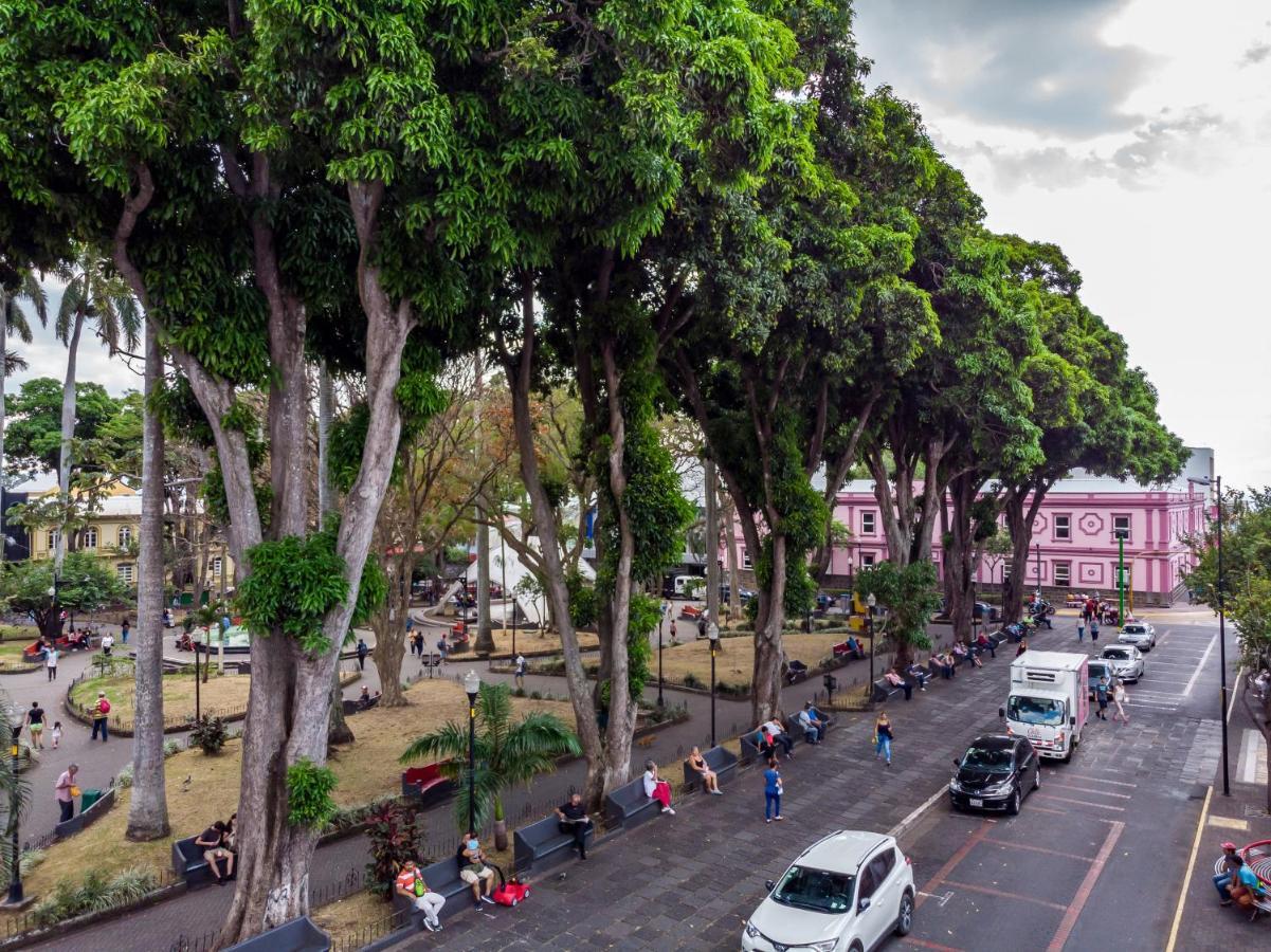 Alajuela City Hotel & Guest House Buitenkant foto