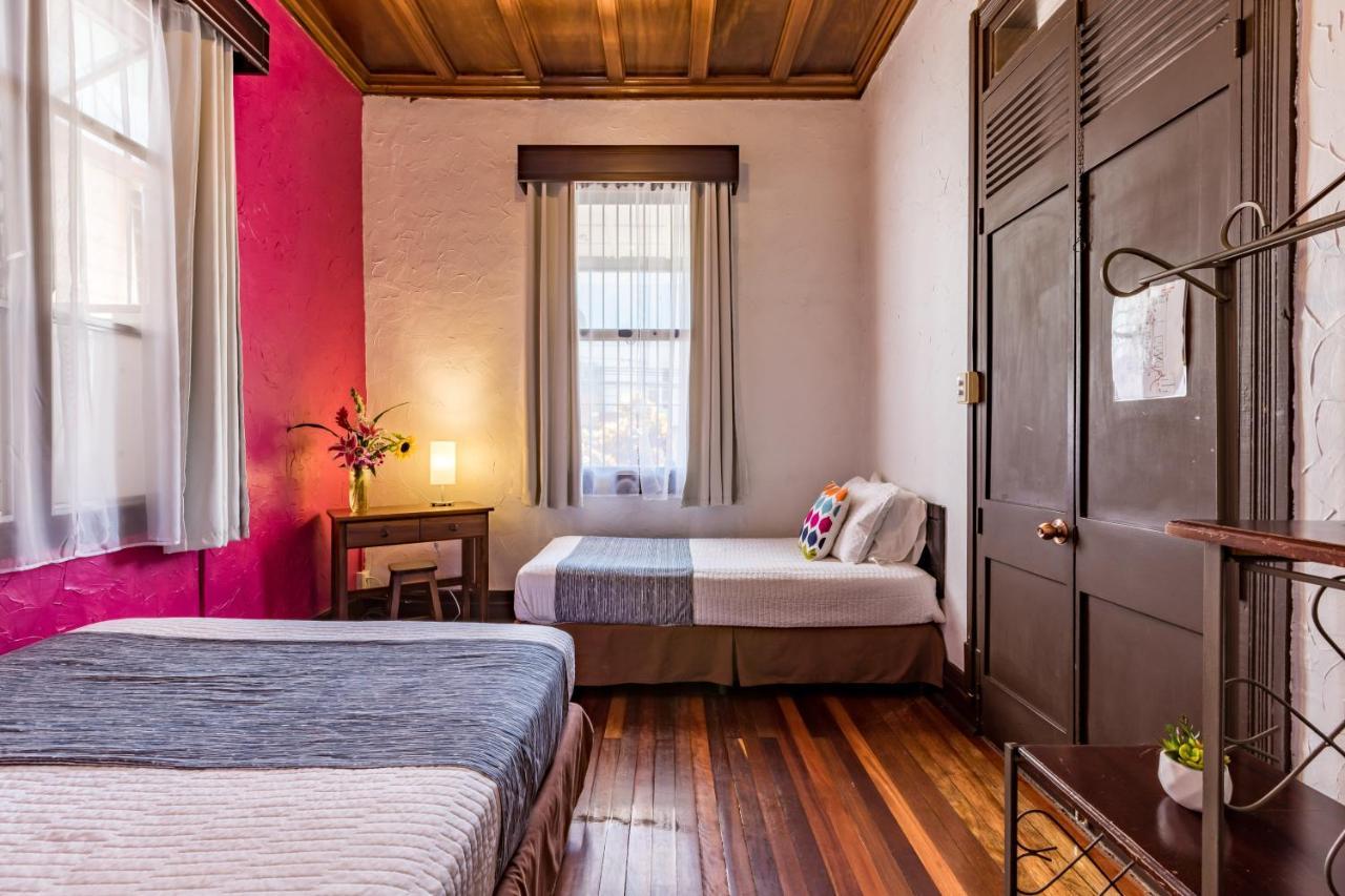 Alajuela City Hotel & Guest House Buitenkant foto
